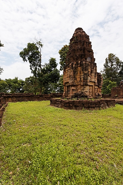 26-Prasat Ta Muen Toch-030
